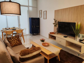 Robertson KL Bukit Bintang Alor Street KLCC Pavilion Pudu 7 pax 2R1B